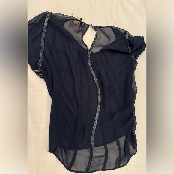 Celine Kay Navy Sheer Short Sleeve Embellished Blouse Women’s‎ L NWT - Picture 5 of 6